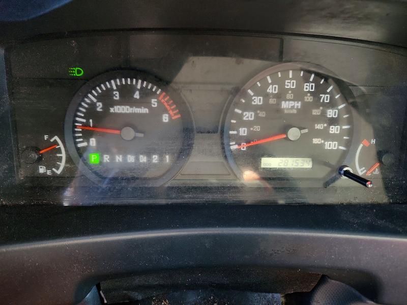 2016 Isuzu Npr box Truck