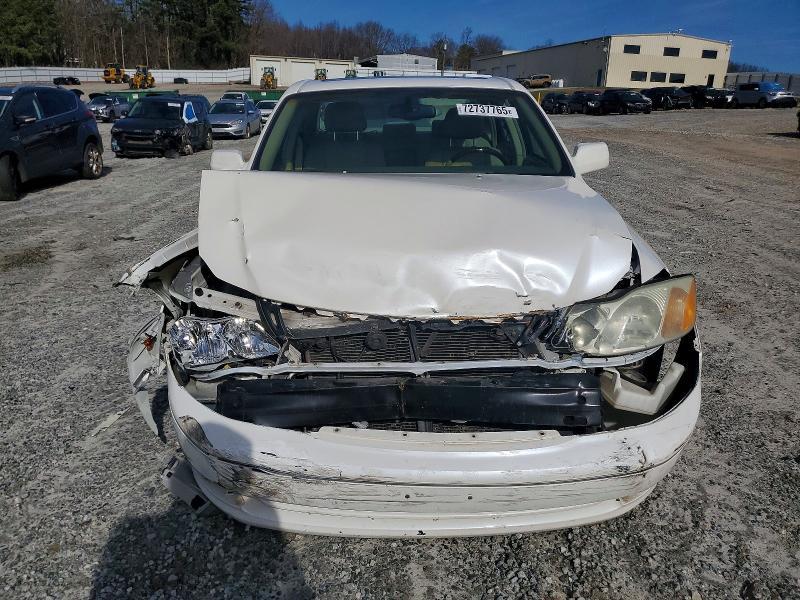 2004 Toyota Avalon xl