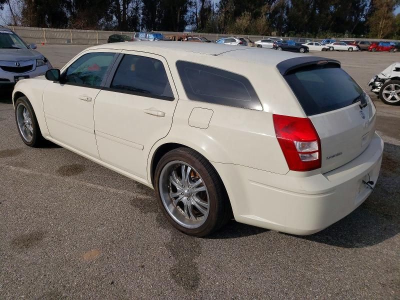 2005 Dodge Magnum