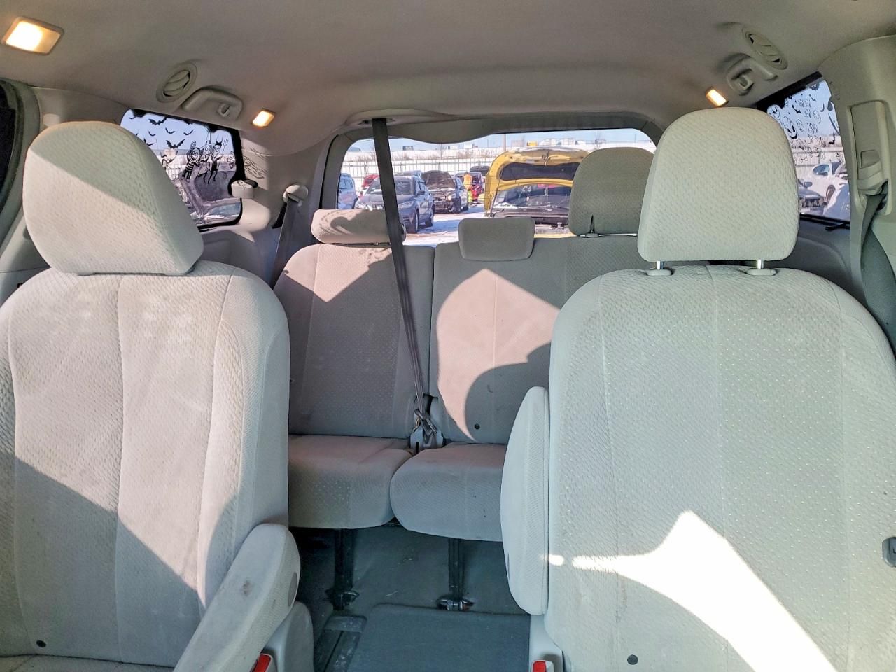 2011 Toyota Sienna le