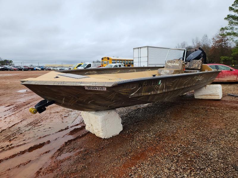 2013 Seaark Boat-boat