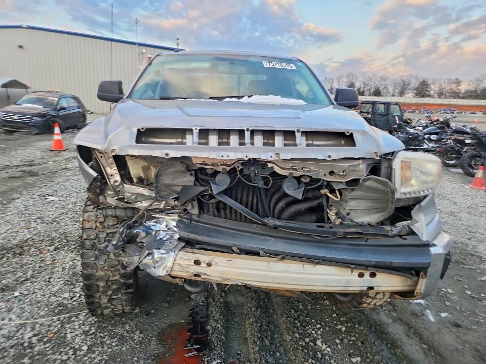 2017 Toyota Tundra Double cab SR5