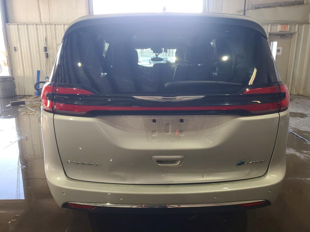 2024 Chrysler Pacifica Hybrid Select