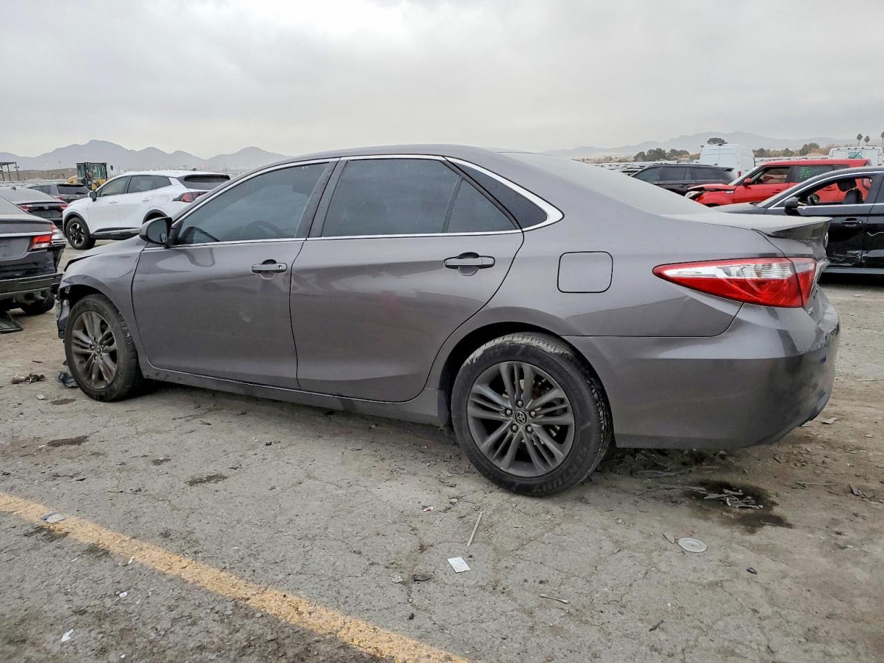 2015 Toyota Camry le