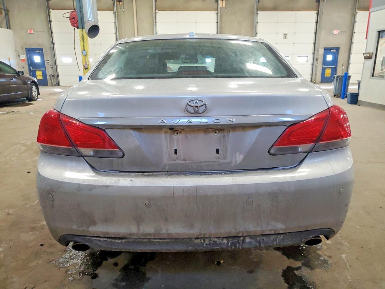 2011 Toyota Avalon Base
