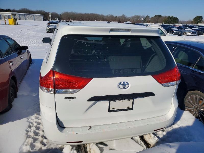 2011 Toyota Sienna Base