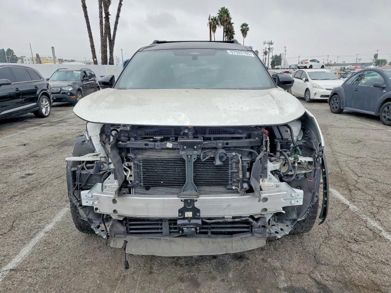 2023 Nissan Pathfinder sv