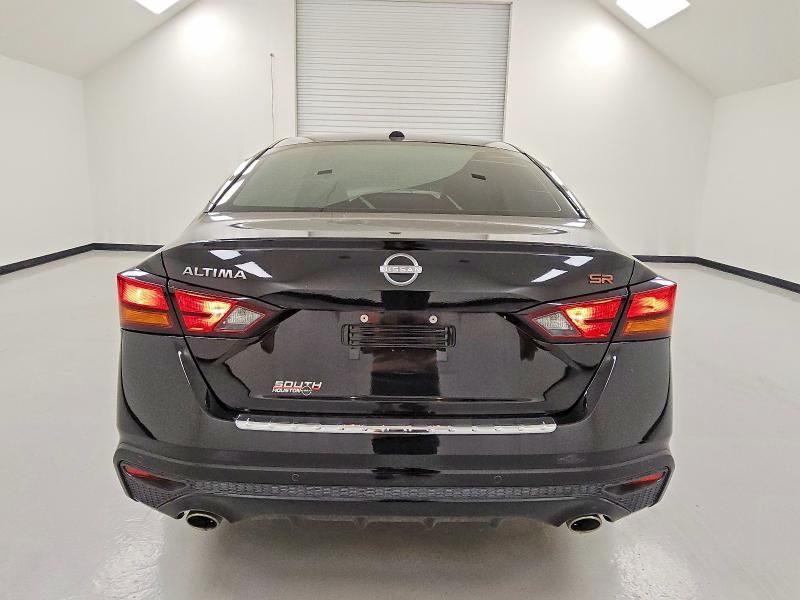 2023 Nissan Altima sr