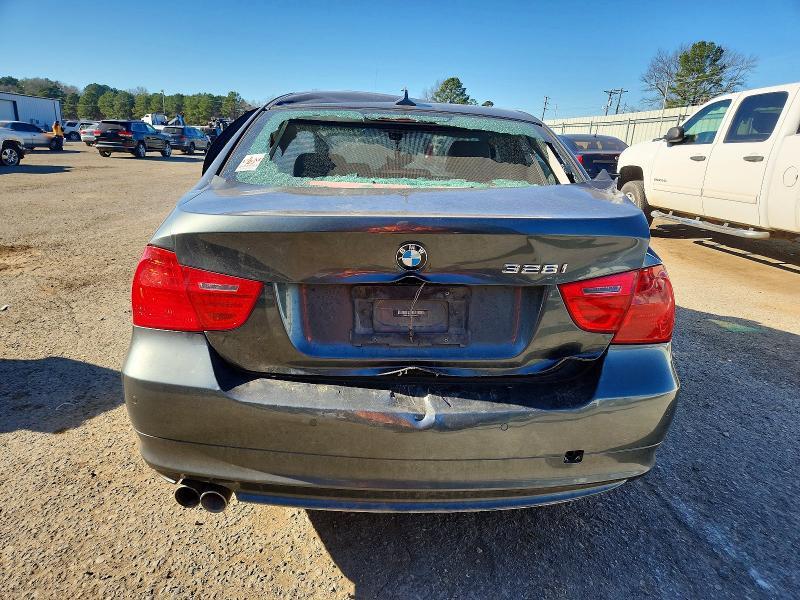 2011 BMW 328 i