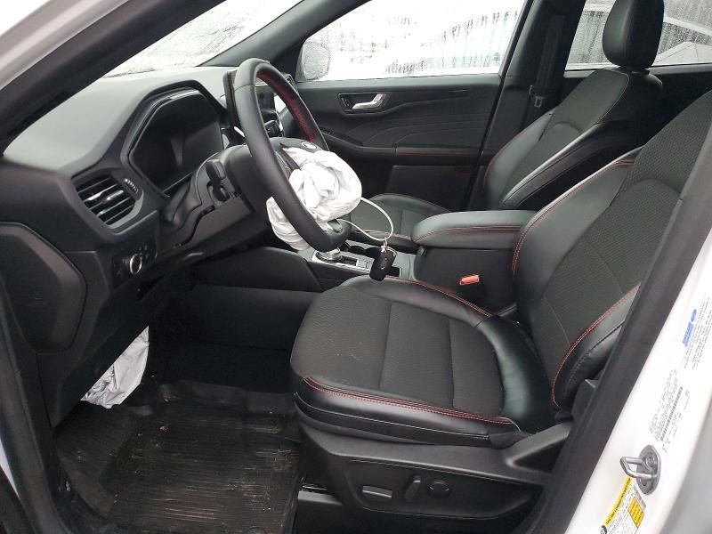 2023 Ford Escape st Line