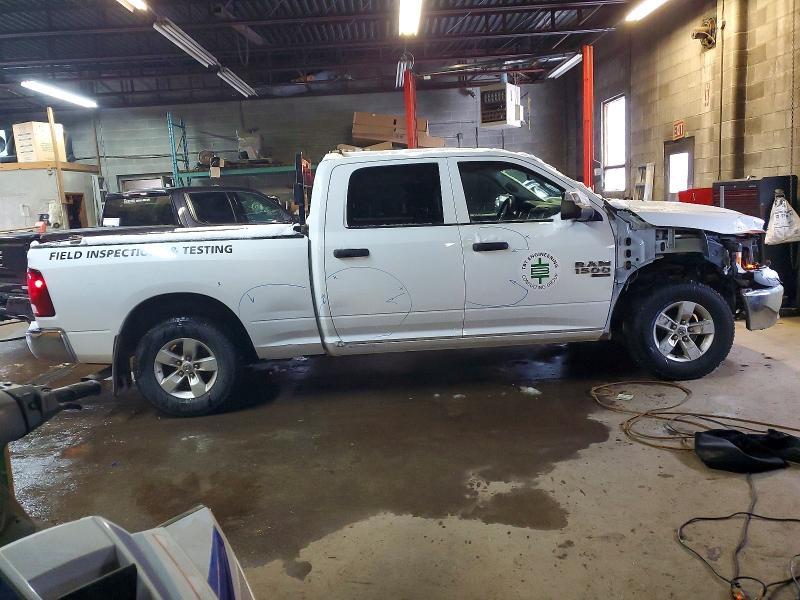 2022 Dodge Ram 1500 Classic slt