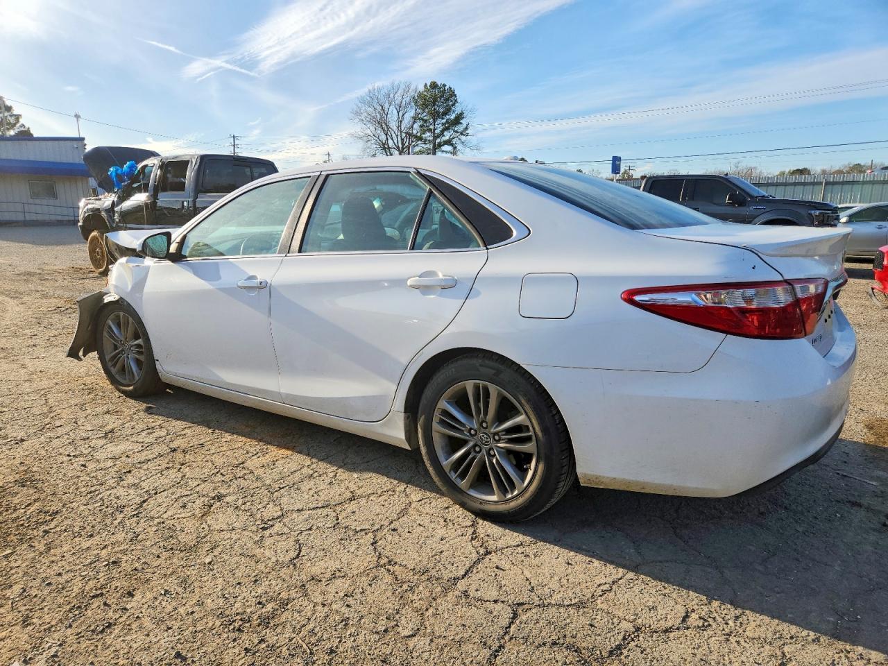 2016 Toyota Camry le