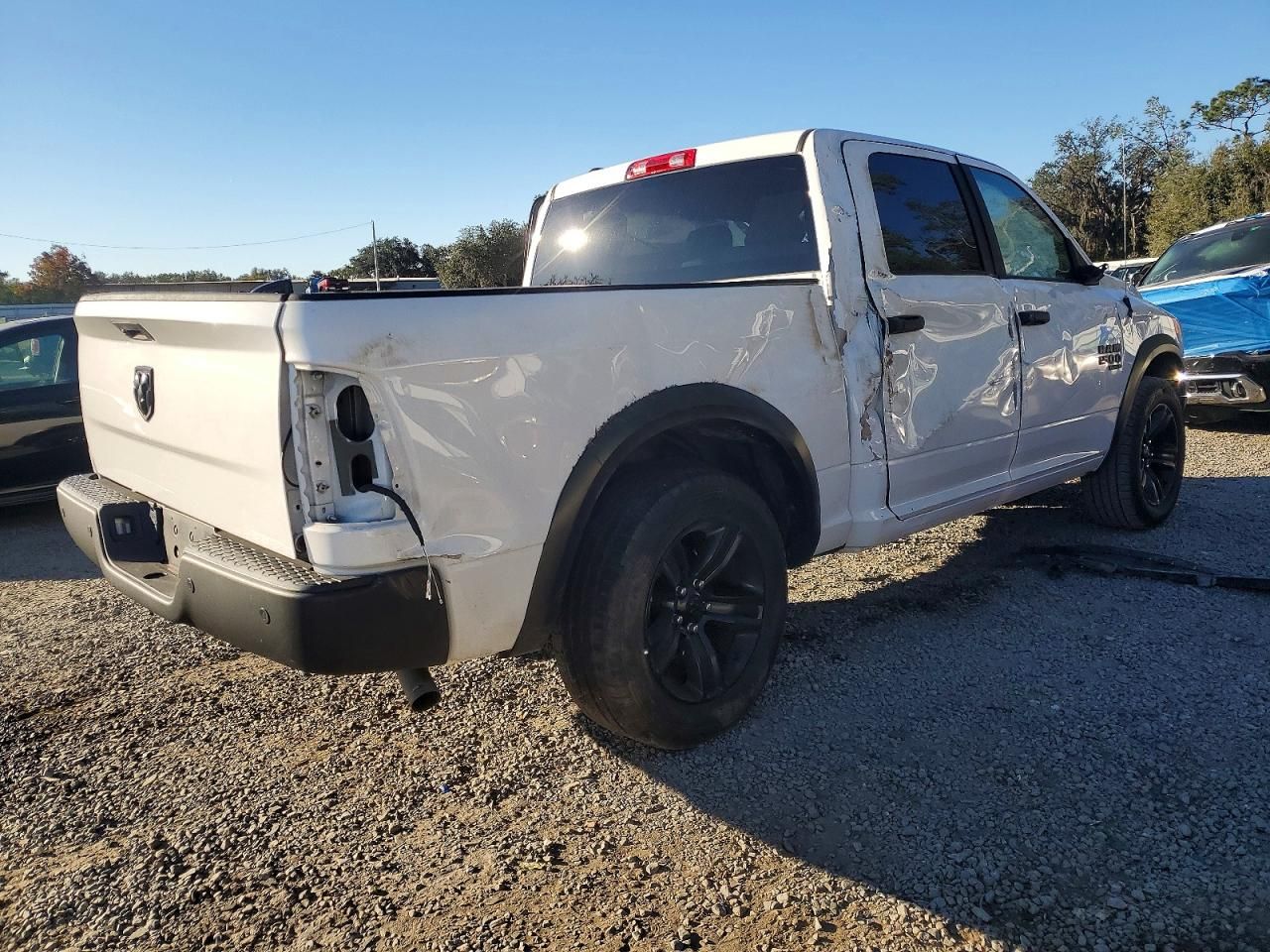 2022 Dodge Ram 1500 Classic slt