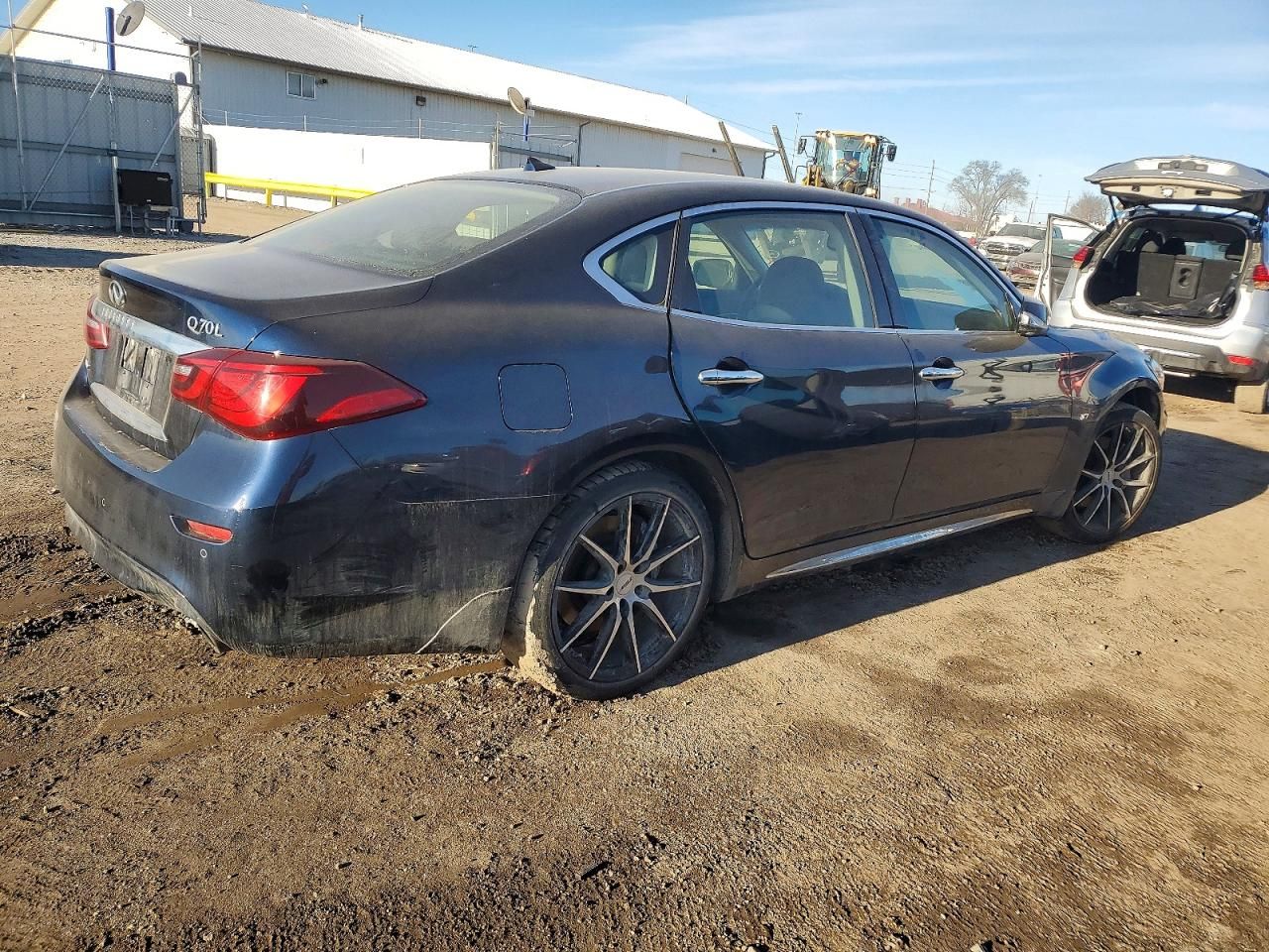 2016 Infiniti Q70 3.7