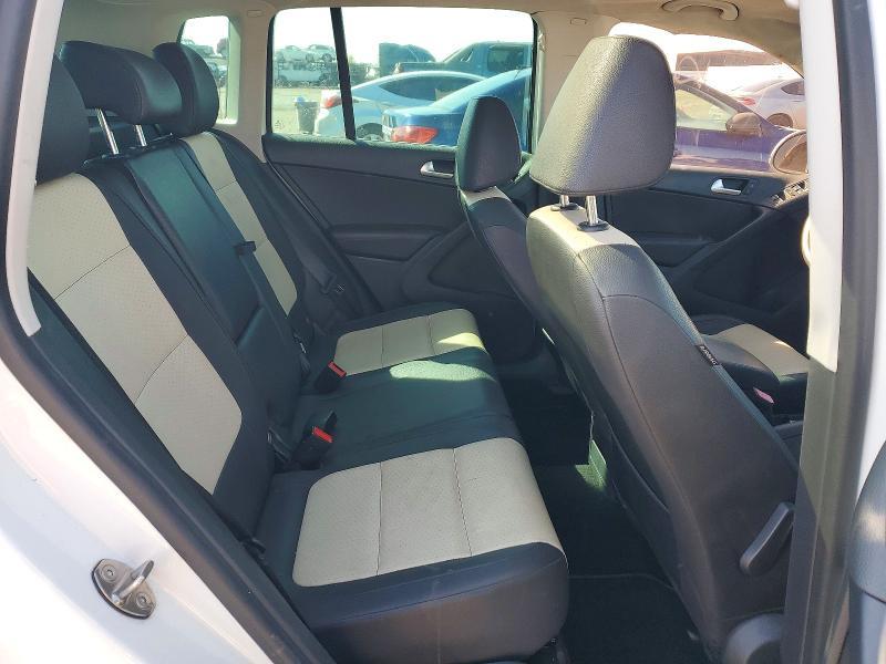 2016 Volkswagen Tiguan s