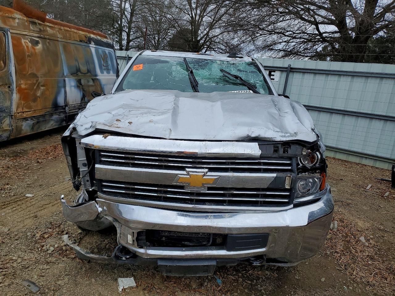 2016 Chev Rolet Silverado 3500 Flatbed Truck