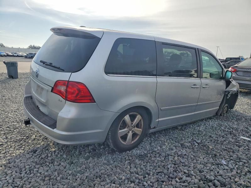 2010 Volkswagen Routan se