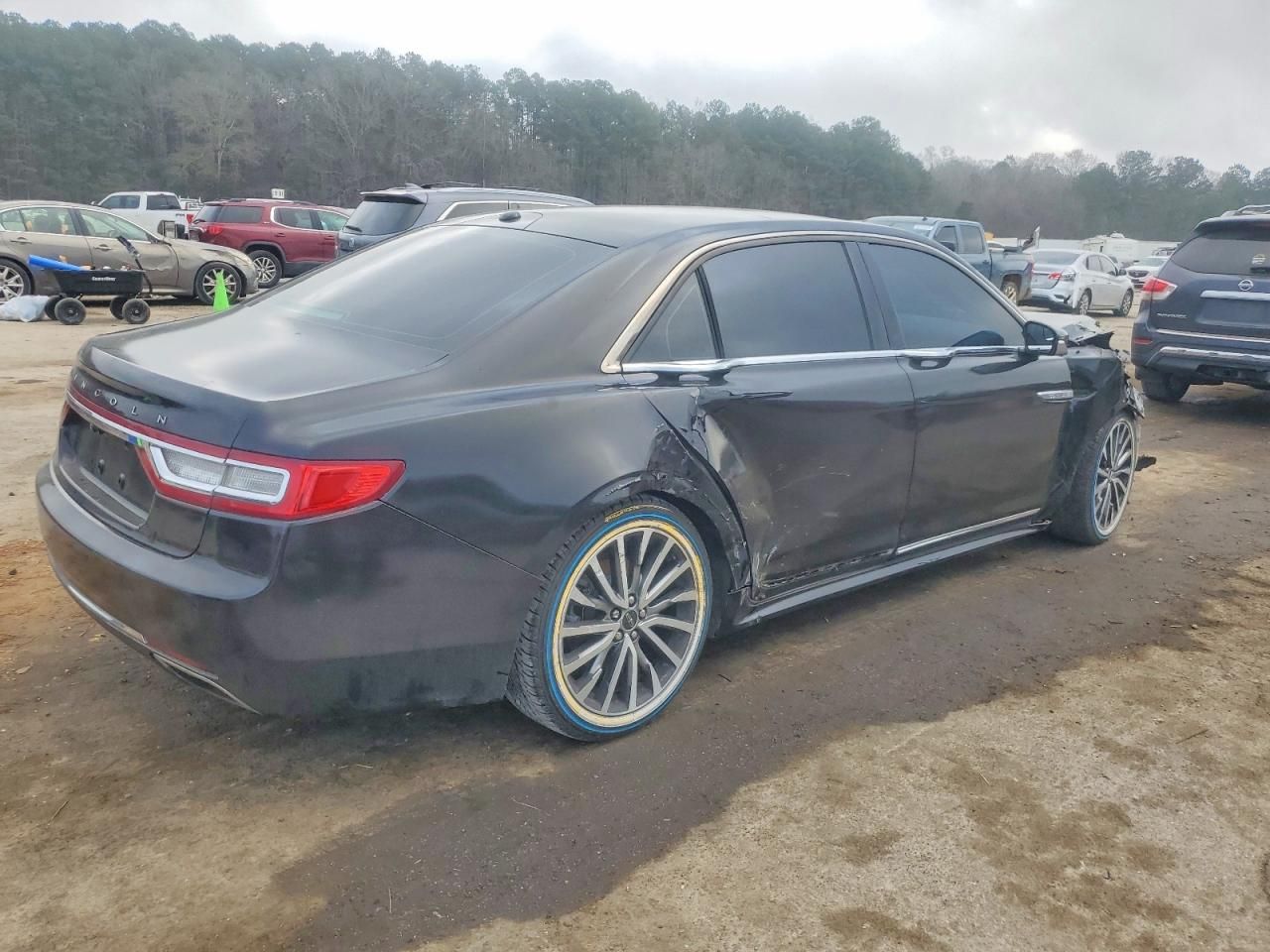 2017 Lincoln Continental Select