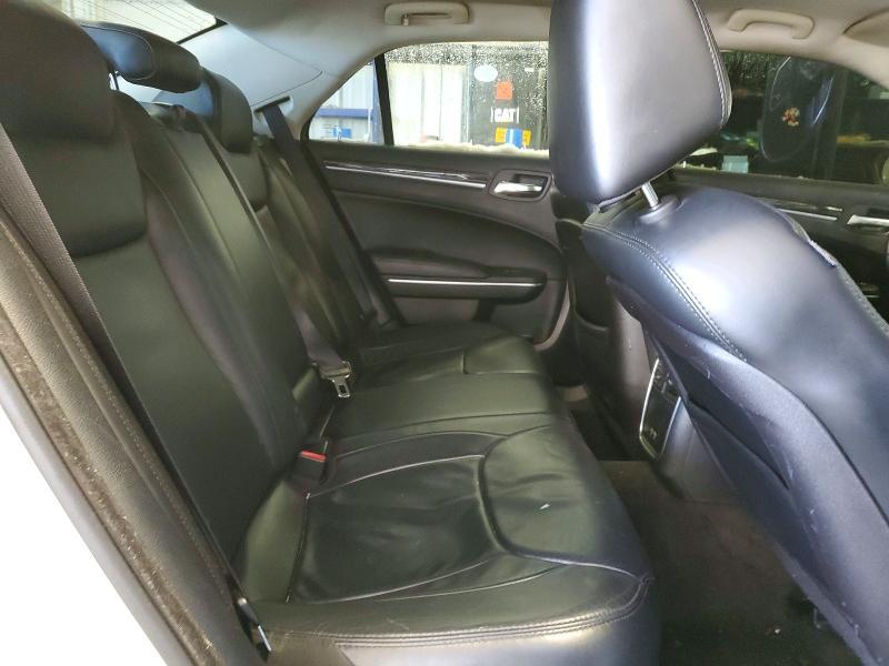 2015 Chrysler 300 Limited