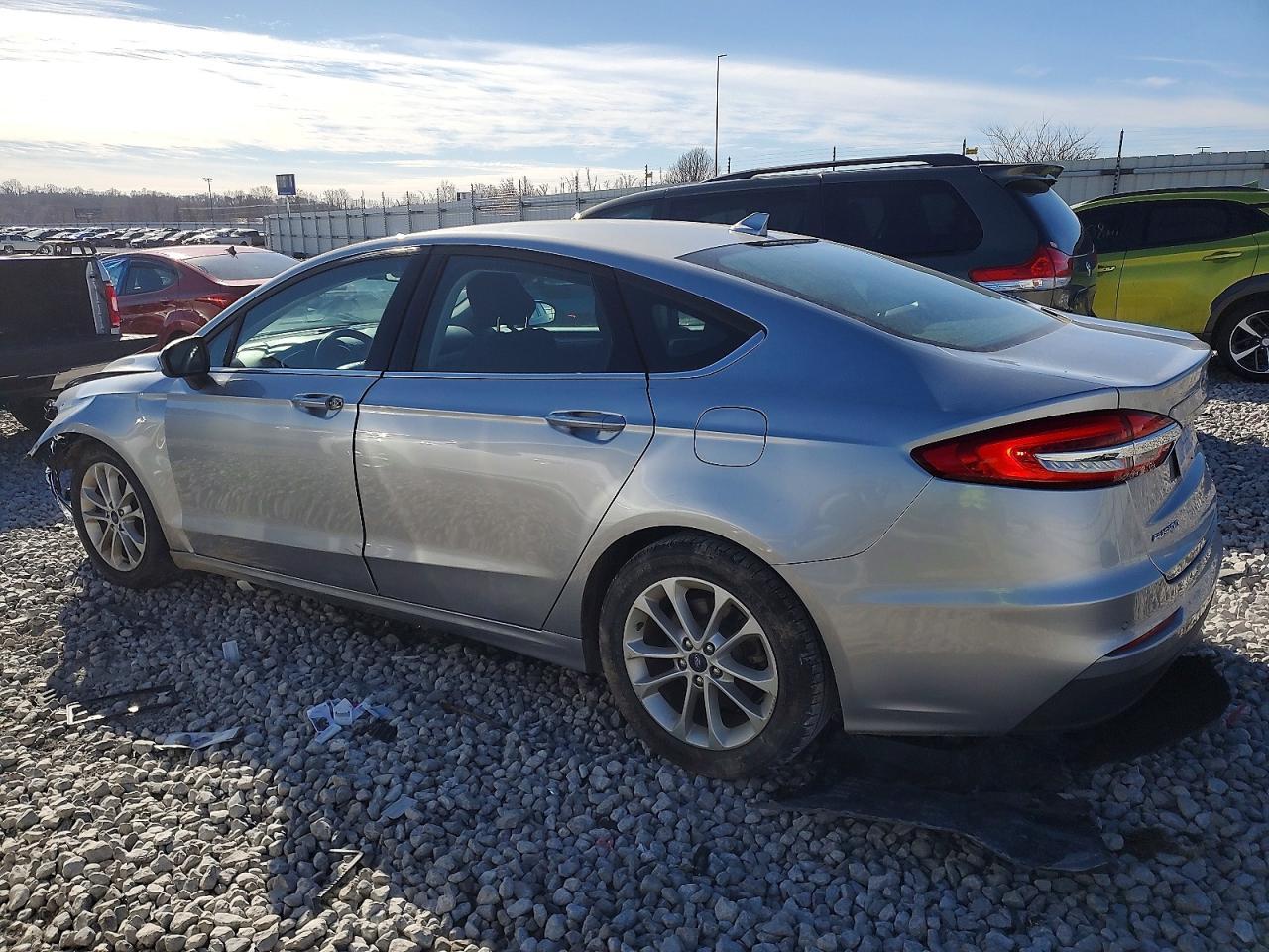 2020 Ford Fusion se