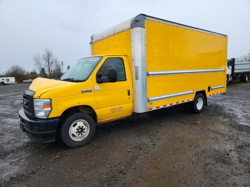 2022 Ford Econoline-BOX Truck