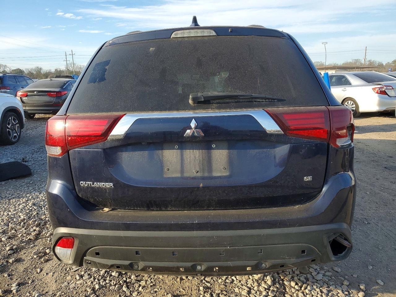2020 Mitsubishi Outlander se