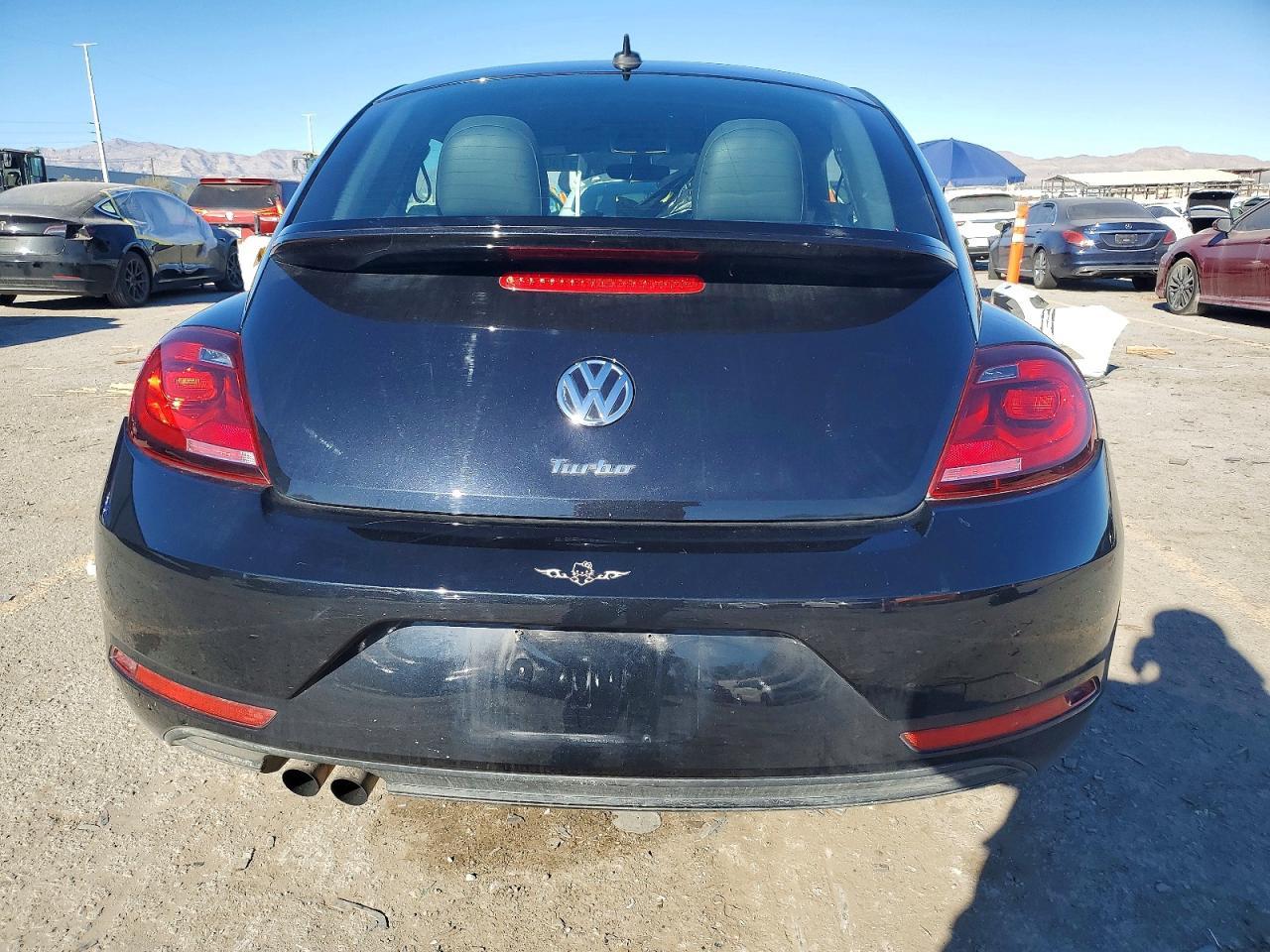 2018 Volkswagen Beetle s