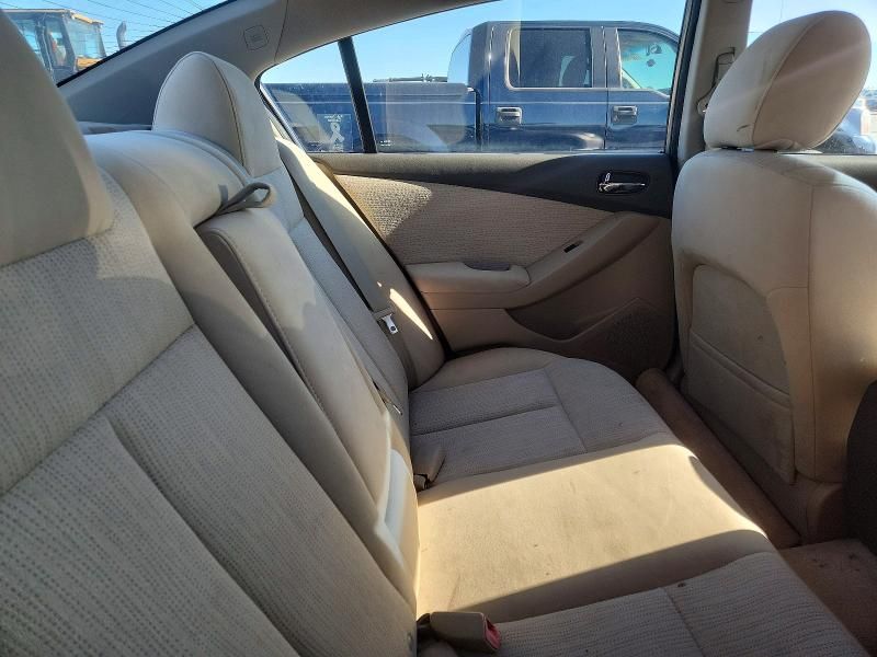 2011 Nissan Altima Base