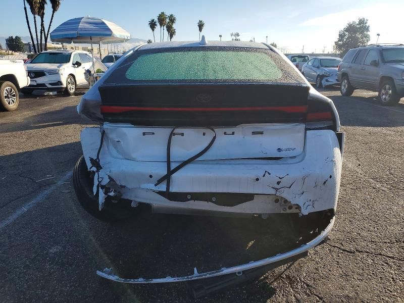 2024 Toyota Prius le