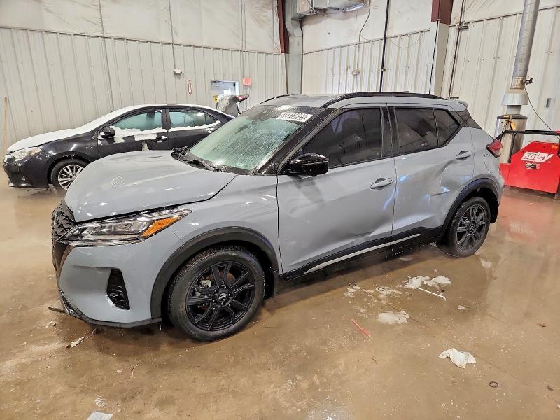 2022 Nissan Kicks sr