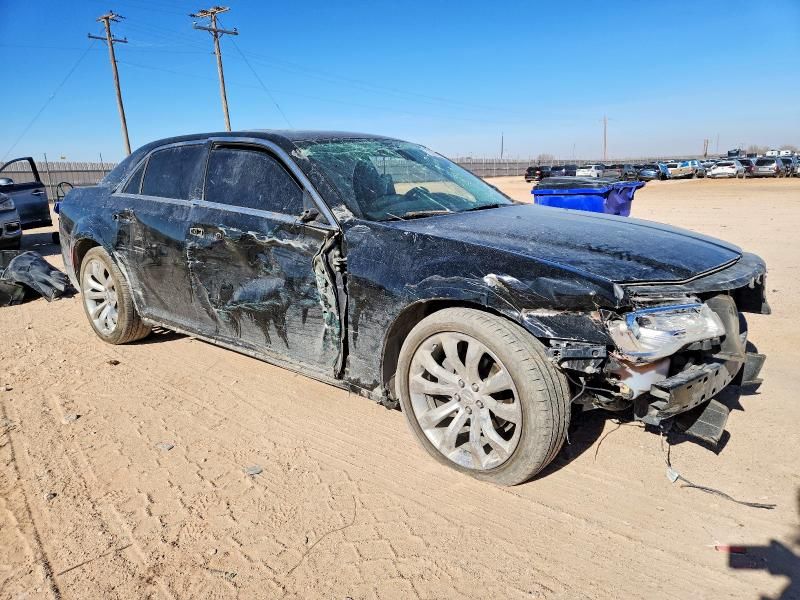 2018 Chrysler 300 Touring