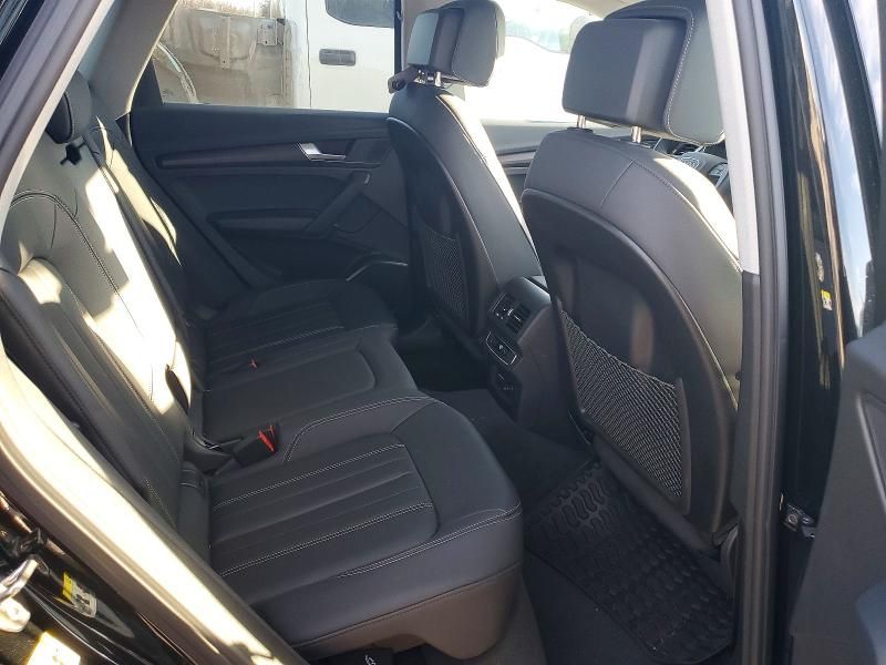 2025 Audi Q5 Premium 40