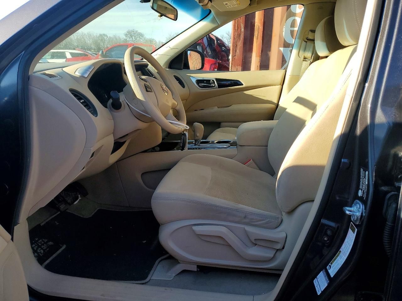 2014 Nissan Pathfinder s