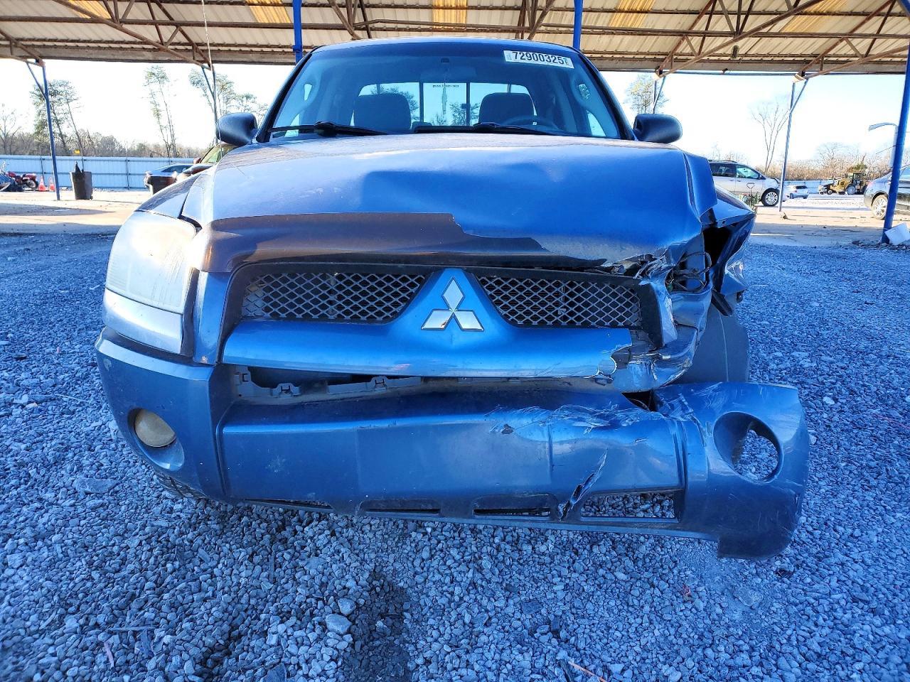 2006 Mitsubishi Raider ls