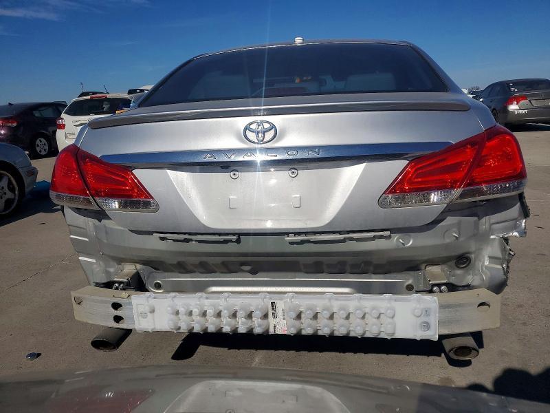 2012 Toyota Avalon Base