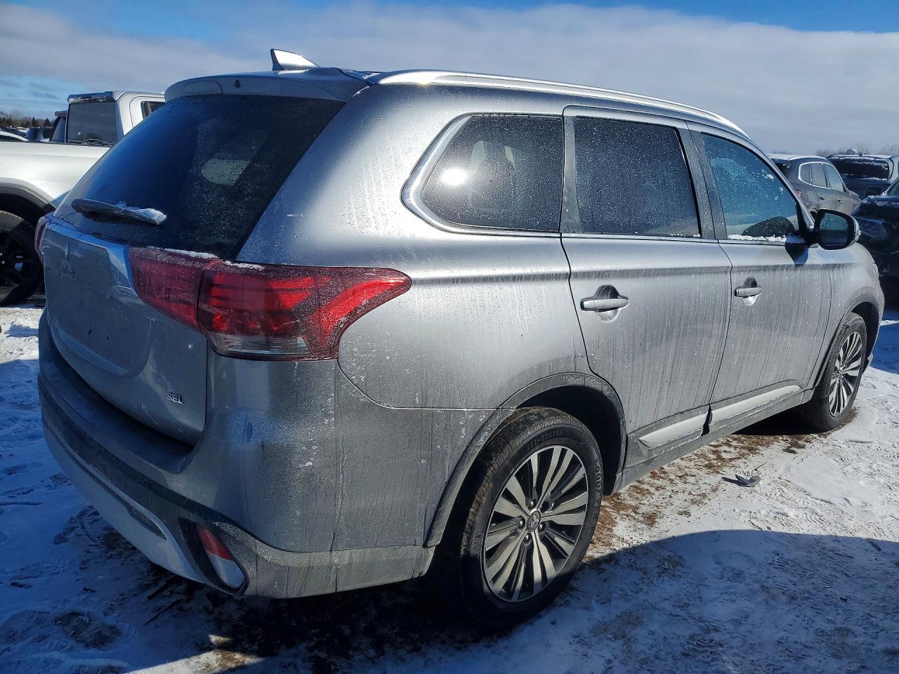 2020 Mitsubishi Outlander se