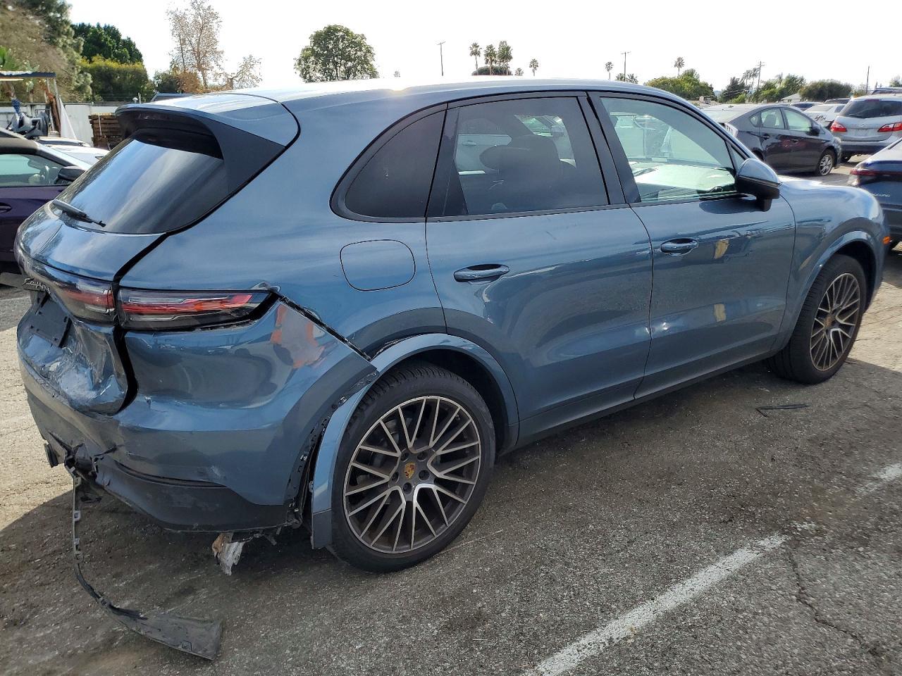 2019 Porsche Cayenne s