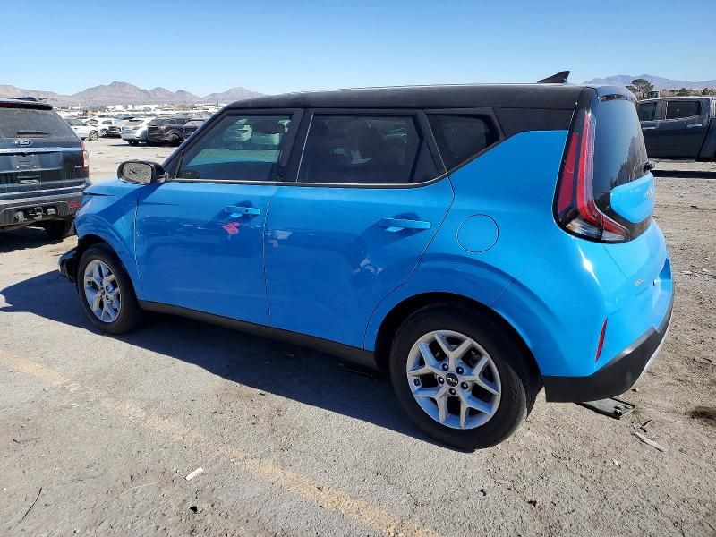 2023 KIA Soul lx