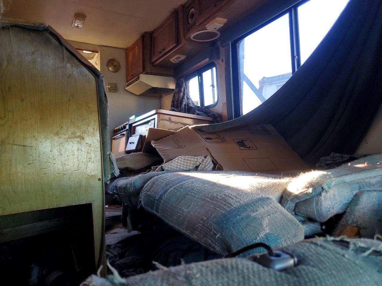 1991 Winnebago Recreational Vehicle