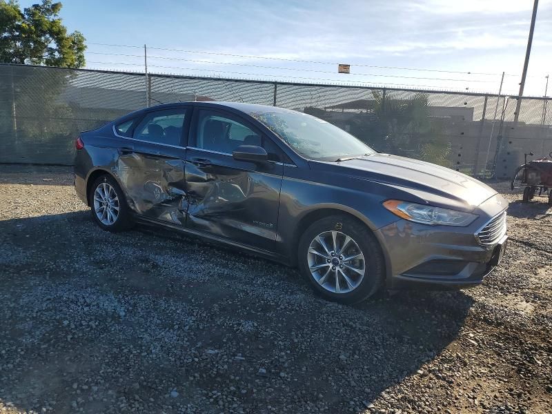 2017 Ford Fusion se Hybrid