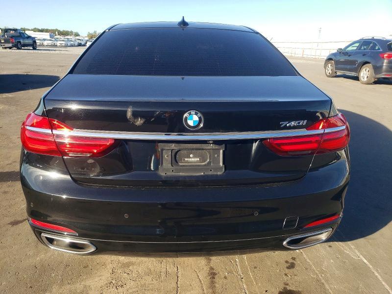 2018 BMW 740 i
