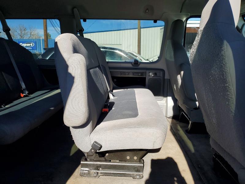 2014 Ford Econoline E350 Super Duty Wagon