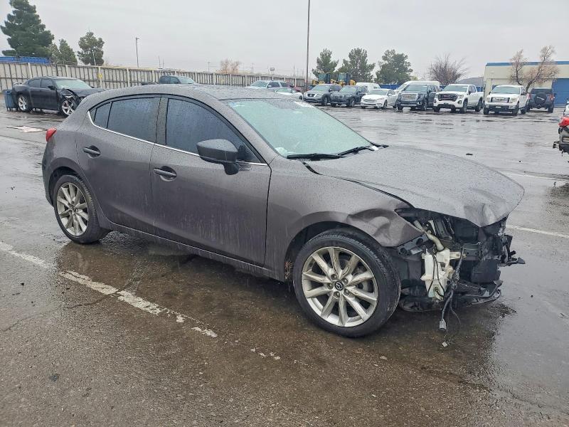 2018 Mazda 3 Grand Touring