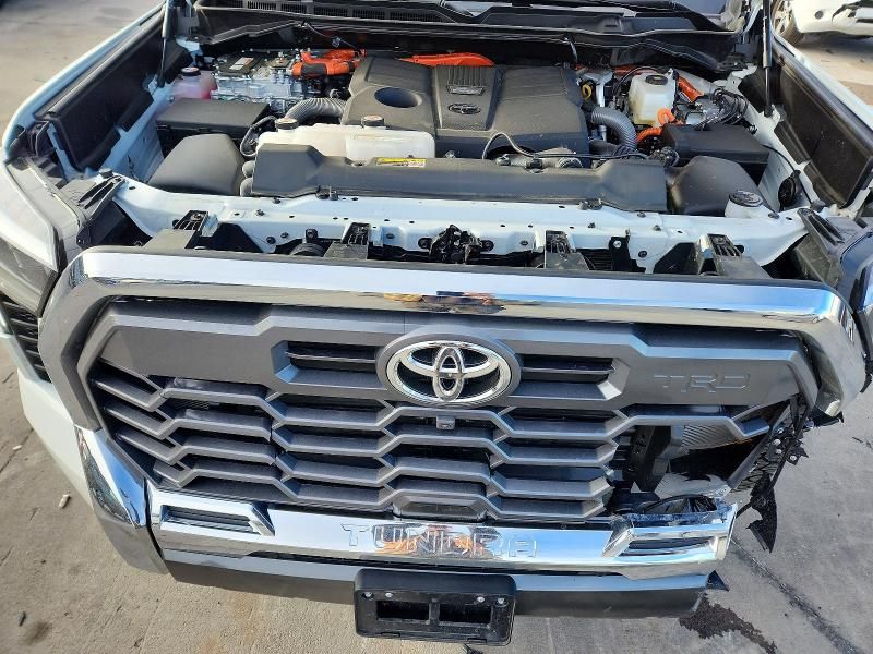 2025 Toyota Tundra Crewmax Platinum