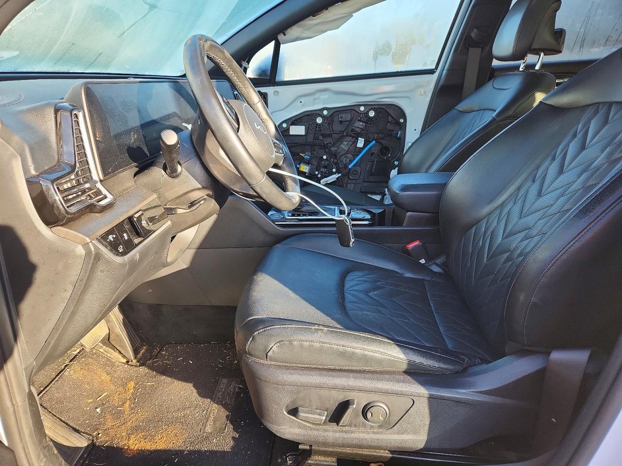 2023 KIA Sportage x Line