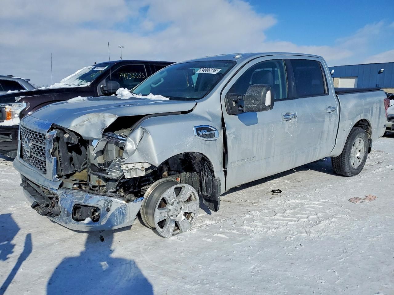 2017 Nissan Titan sv