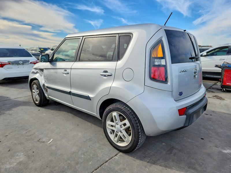 2011 KIA Soul +