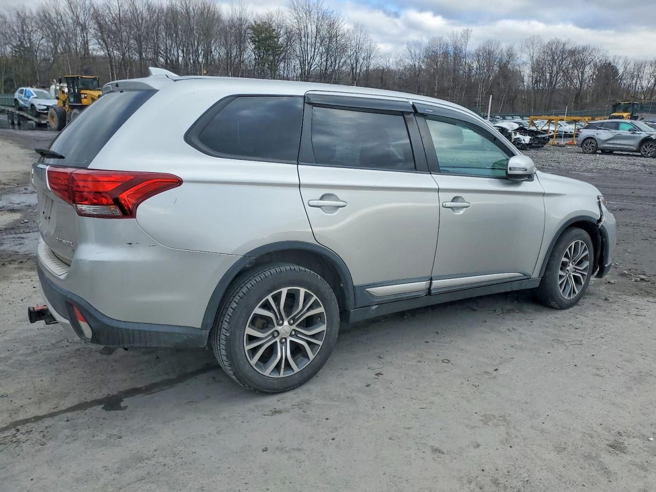 2018 Mitsubishi Outlander se