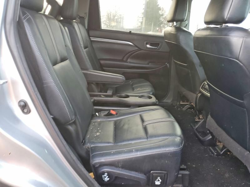 2018 Toyota Highlander se