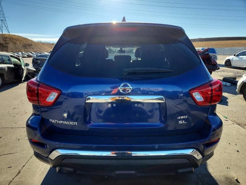 2020 Nissan Pathfinder sl